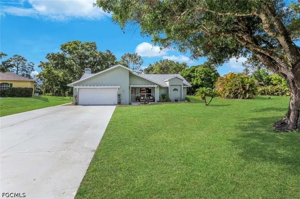 17845 Chesterfield Road North Fort Myers FL 33917