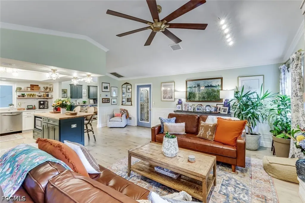 17845 Chesterfield Road North Fort Myers FL 33917