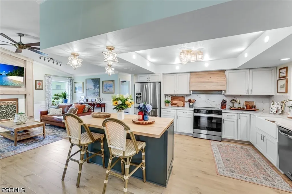 17845 Chesterfield Road North Fort Myers FL 33917