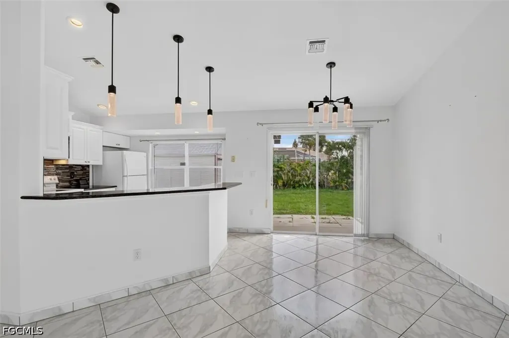 827 SW 29th Terrace Cape Coral FL 33914