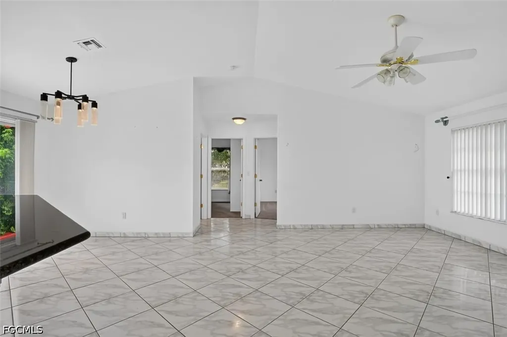 827 SW 29th Terrace Cape Coral FL 33914