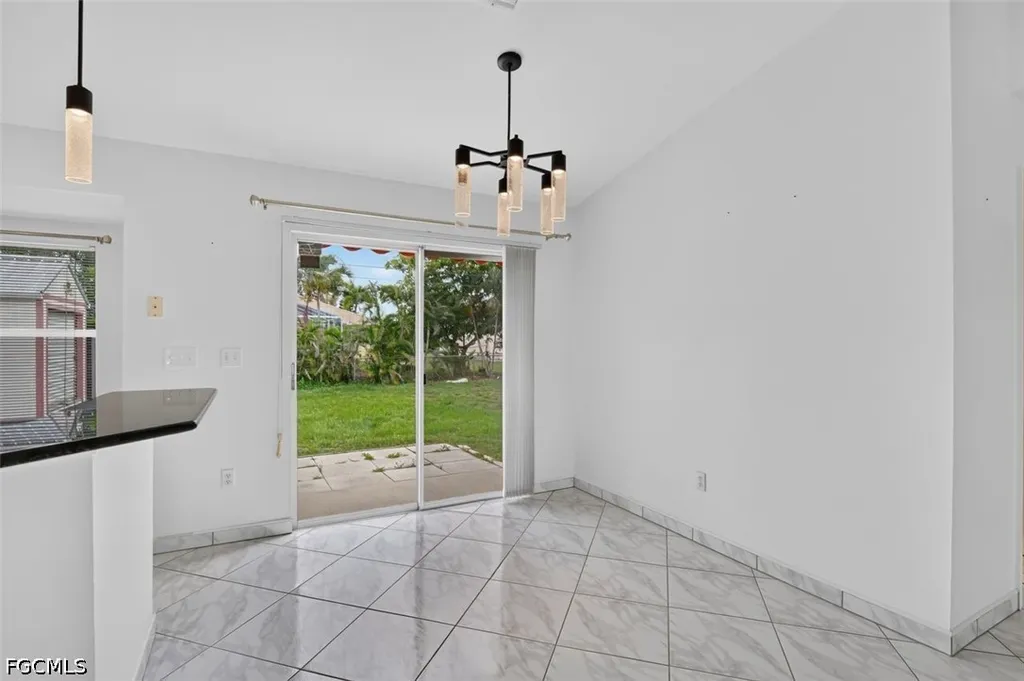 827 SW 29th Terrace Cape Coral FL 33914