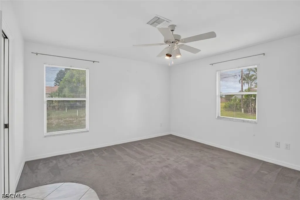 827 SW 29th Terrace Cape Coral FL 33914