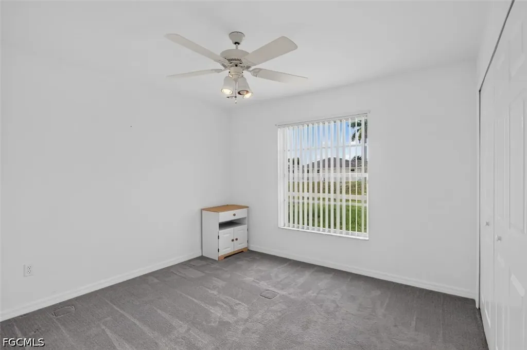 827 SW 29th Terrace Cape Coral FL 33914