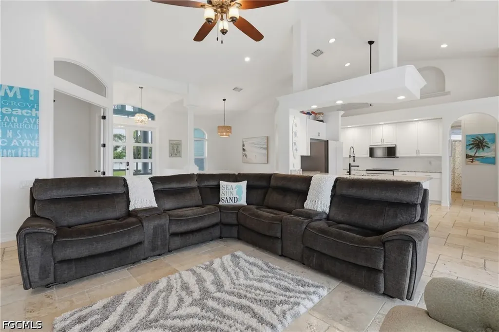 2114 SW 29th Terrace Cape Coral FL 33914