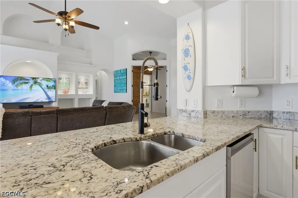 2114 SW 29th Terrace Cape Coral FL 33914