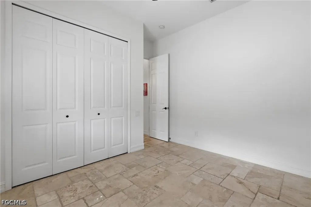 2114 SW 29th Terrace Cape Coral FL 33914