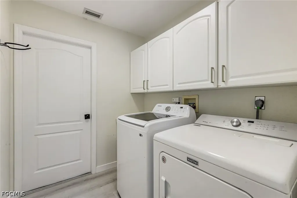 1438 SW 57th Street Cape Coral FL 33914