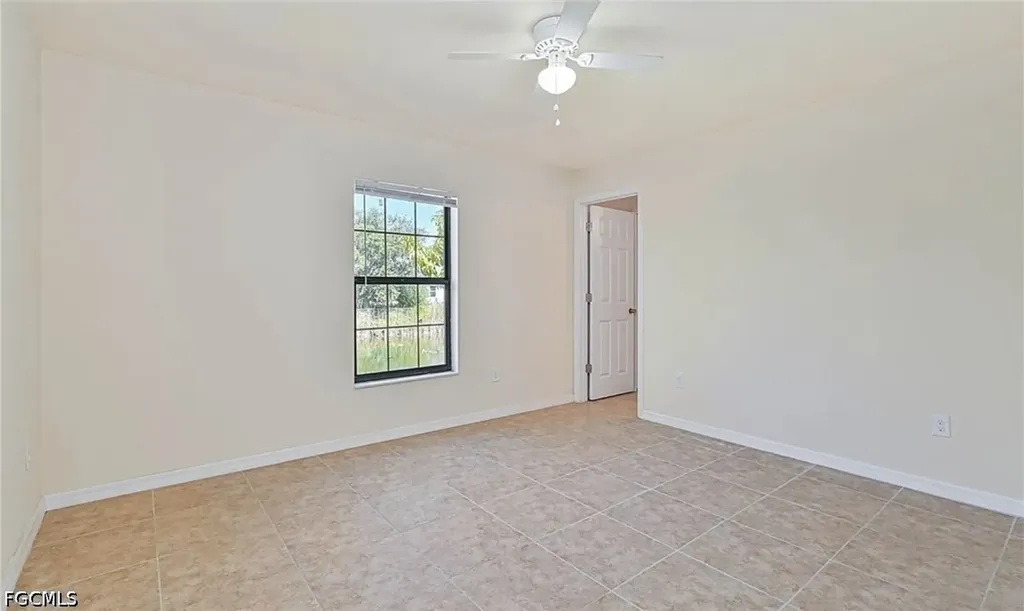 613 SE 14th Street Cape Coral FL 33990