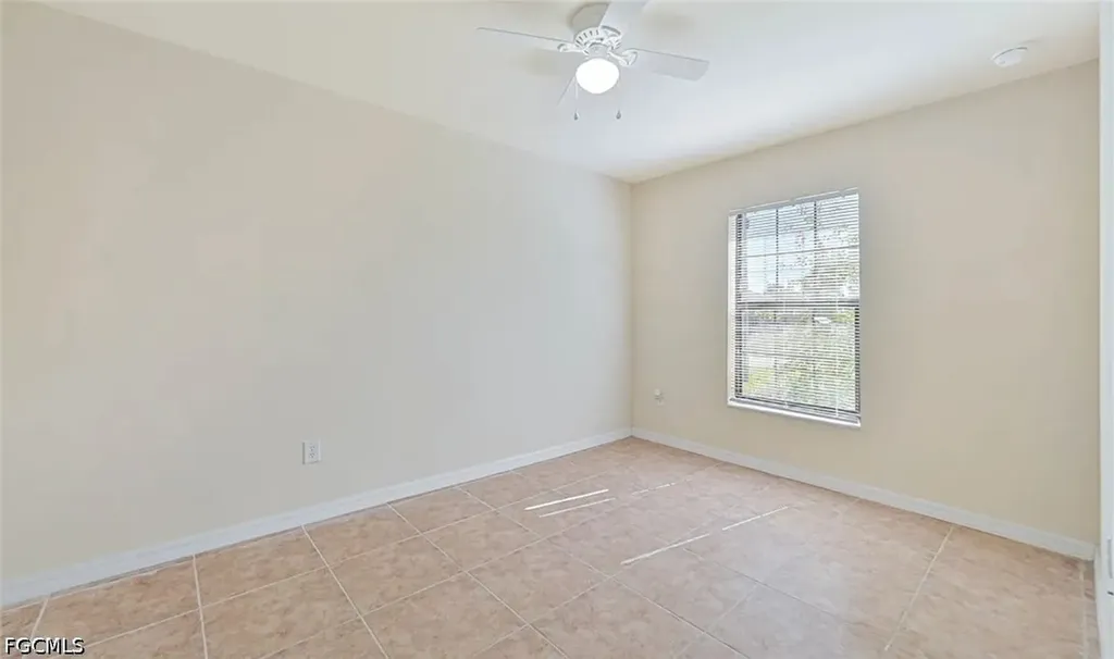 613 SE 14th Street Cape Coral FL 33990