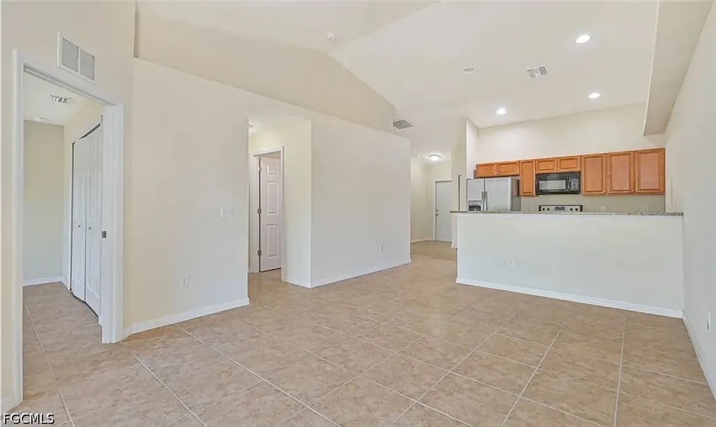 613 SE 14th Street Cape Coral FL 33990