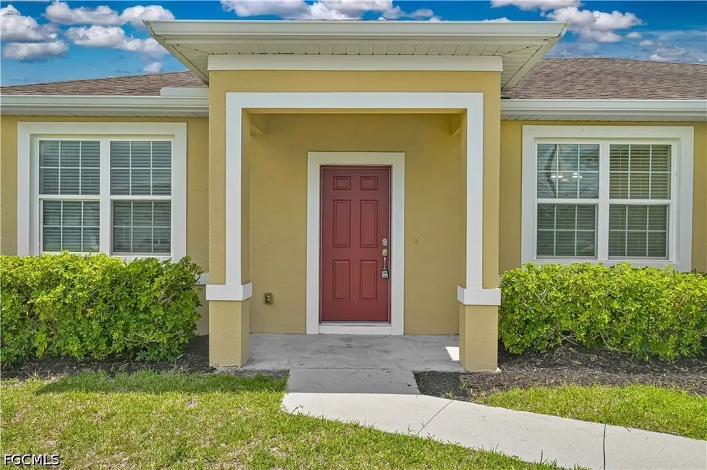 4402 NW 32nd Terrace Cape Coral FL 33993