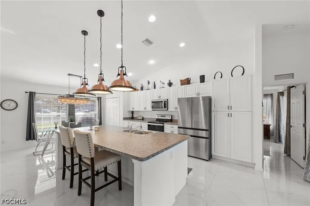 126 SE 15th Place Cape Coral FL 33990