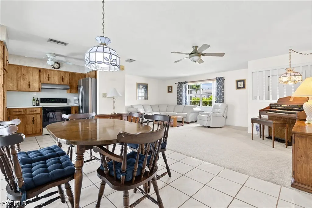 1209 SE 12th Street Cape Coral FL 33990
