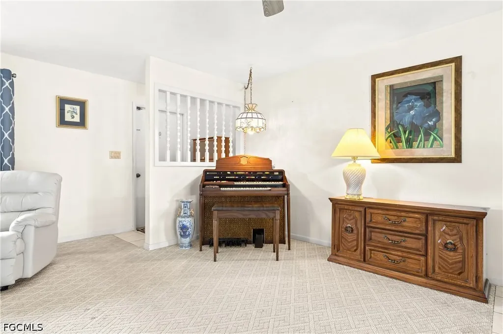 1209 SE 12th Street Cape Coral FL 33990