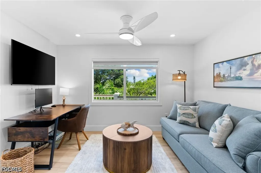 954 Whelk Drive Sanibel FL 33957