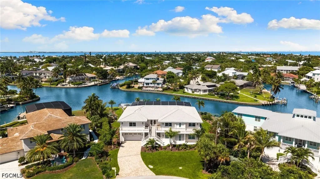 954 Whelk Drive Sanibel FL 33957