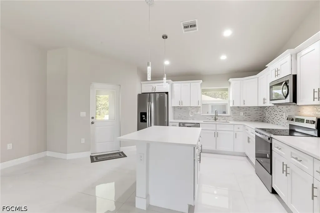1893 Weldon Avenue Lehigh Acres FL 33972