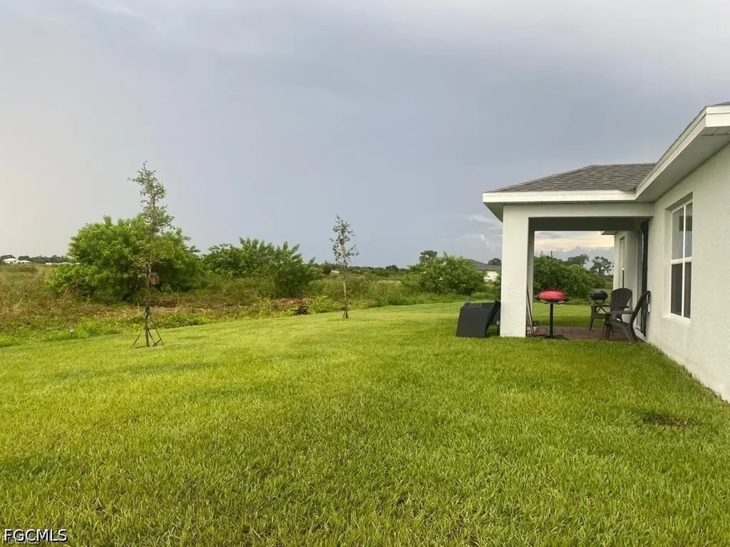 9013, Fl 3 Ike Court Labelle FL 33935