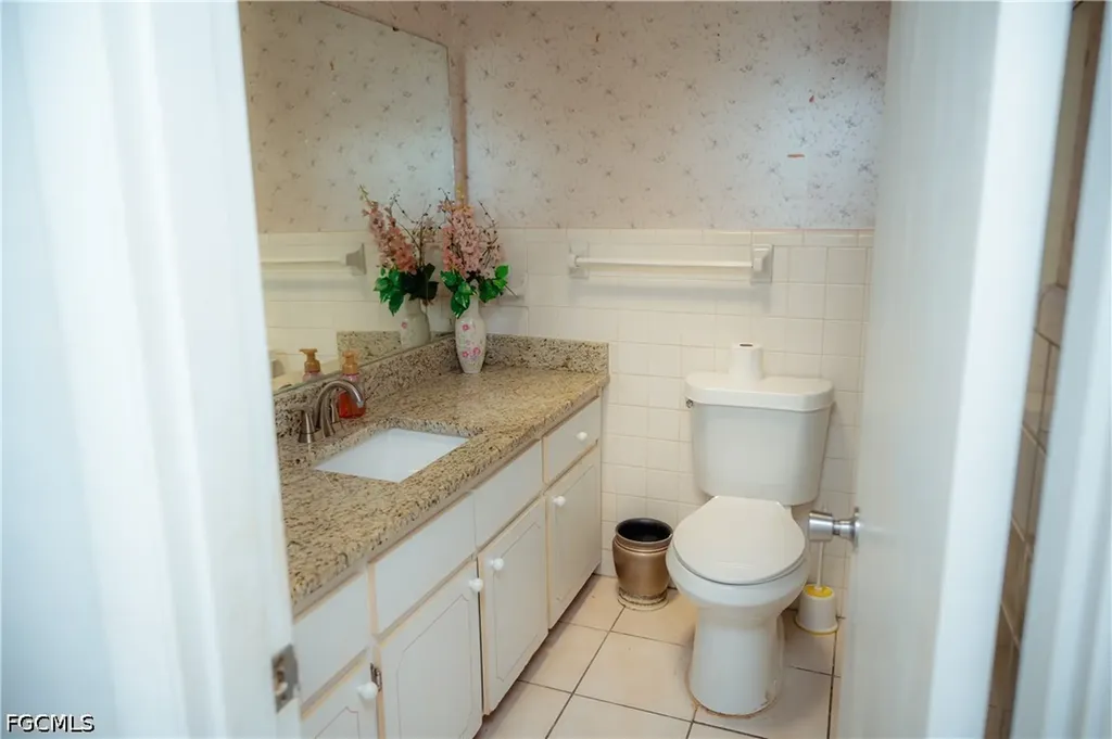 2705 Sheringham Road W Orlando FL 32808