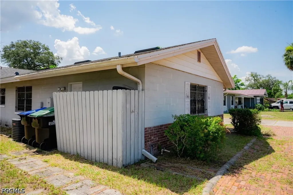 2705 Sheringham Road W Orlando FL 32808