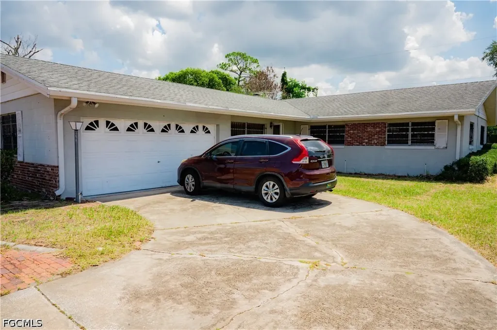 2705 Sheringham Road W Orlando FL 32808