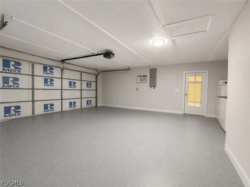 1815 SE 15th Terrace Cape Coral FL 33990