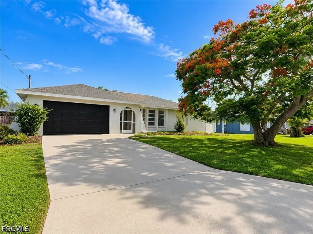 1815 SE 15th Terrace Cape Coral FL 33990