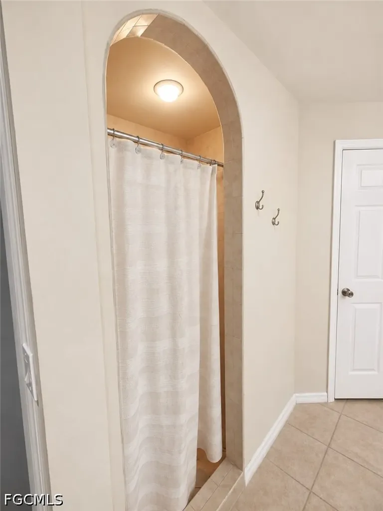 925 SW 31st Street Cape Coral FL 33914