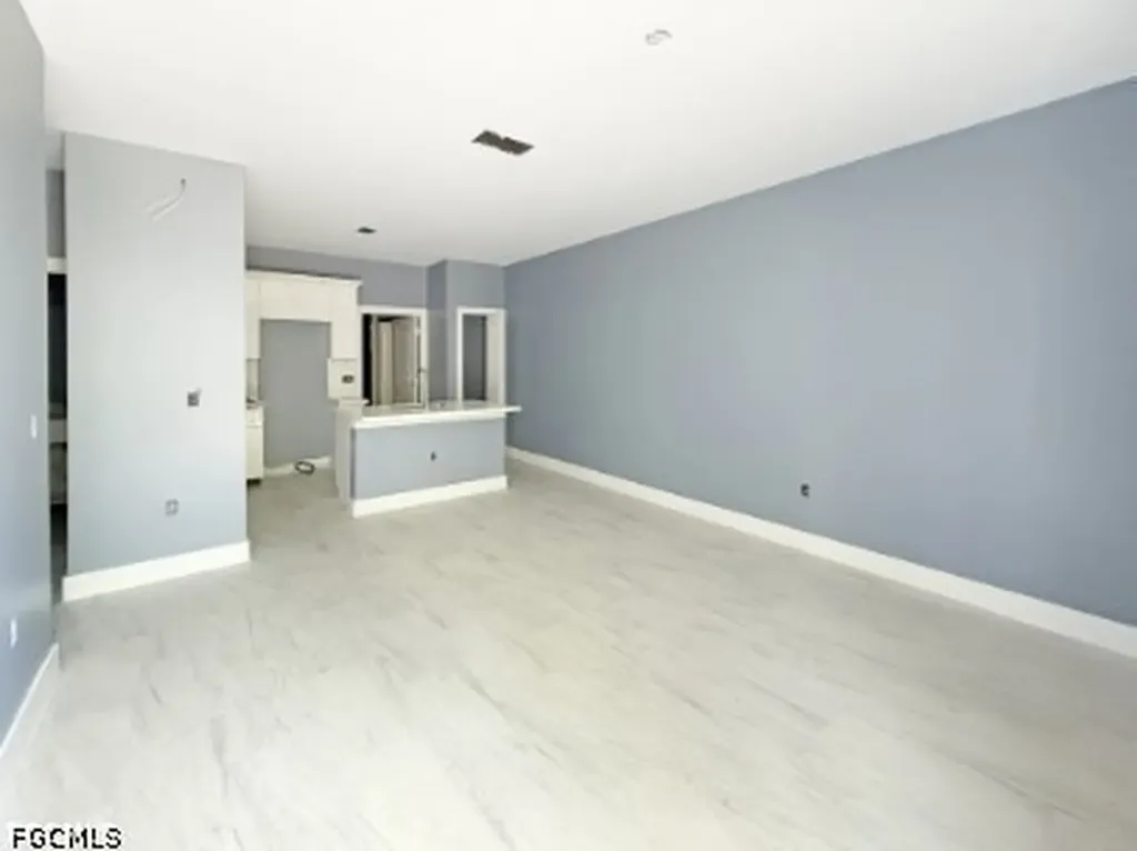 2103 French Street Fort Myers FL 33916