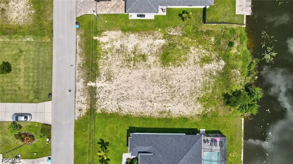 2535 SW 11th Avenue Cape Coral FL 33914