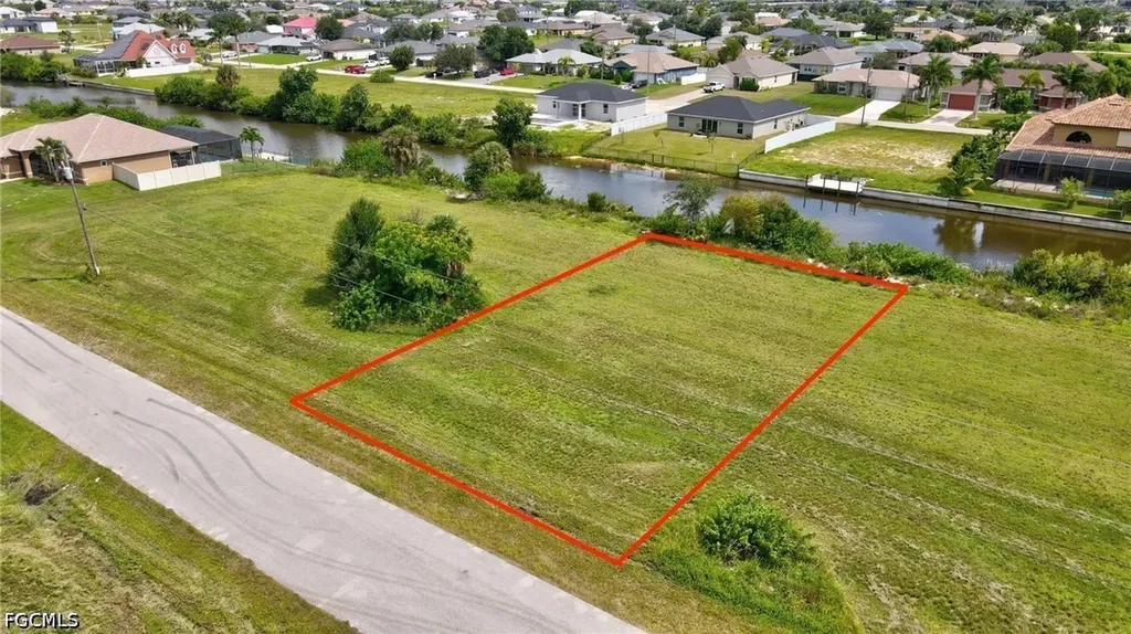 1428 NW 11th Terrace Cape Coral FL 33993