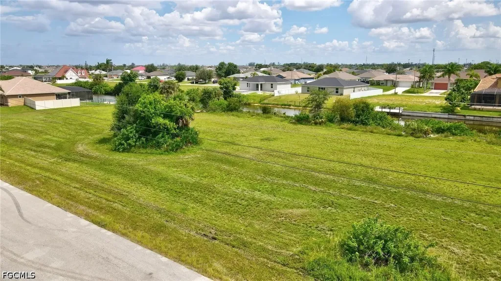 1428 NW 11th Terrace Cape Coral FL 33993