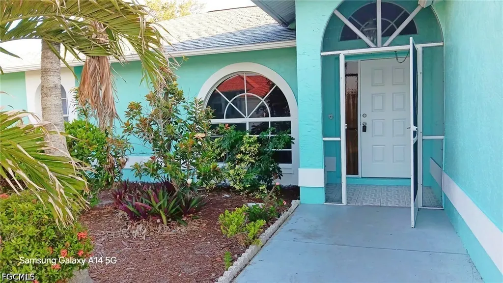 1000 SW 37th Street Cape Coral FL 33914