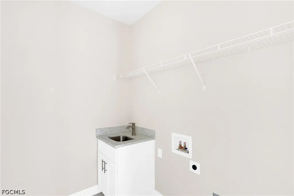 208 Clover Avenue Labelle FL 33935