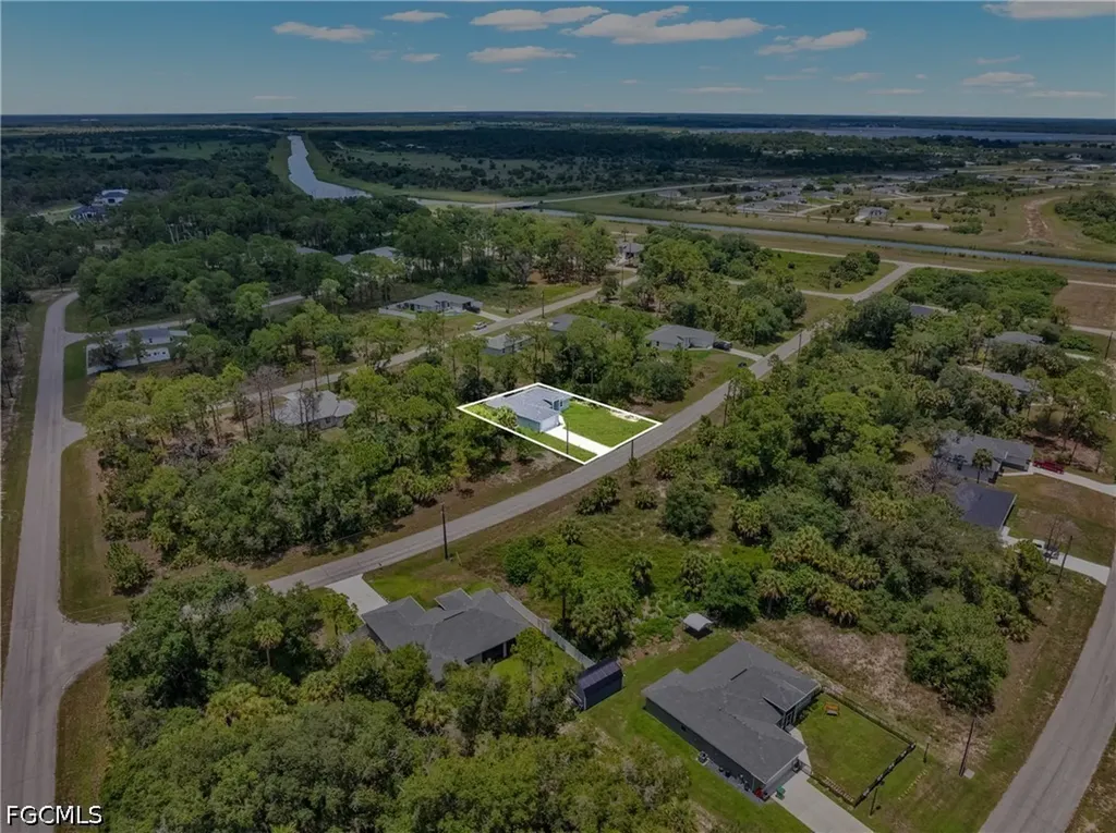 208 Clover Avenue Labelle FL 33935