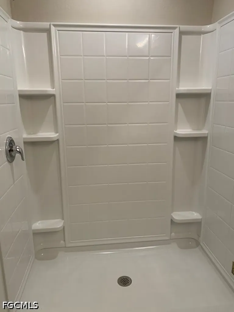 2413 NW 29th Street Cape Coral FL 33993