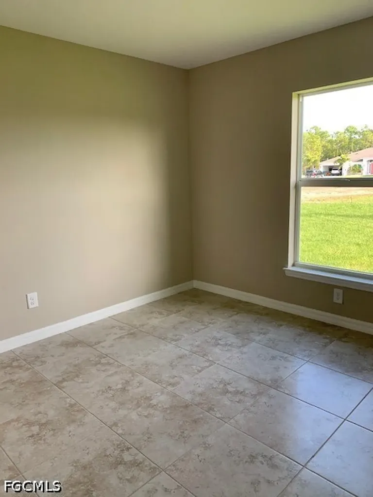 2413 NW 29th Street Cape Coral FL 33993