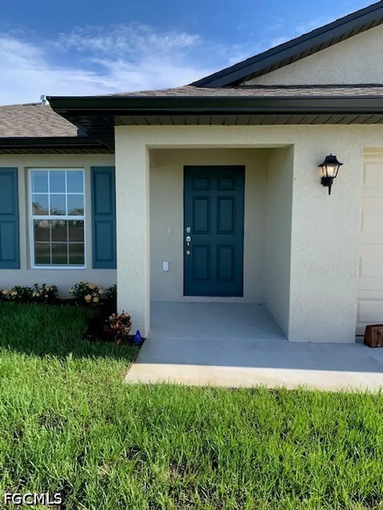 2413 NW 29th Street Cape Coral FL 33993