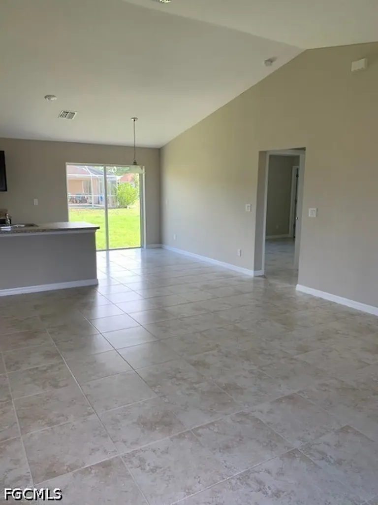 2413 NW 29th Street Cape Coral FL 33993