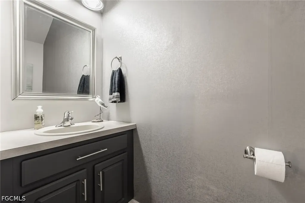 10083 Poppy Hill Drive Fort Myers FL 33966