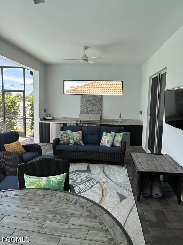 1120 NW 42nd Place Cape Coral FL 33993