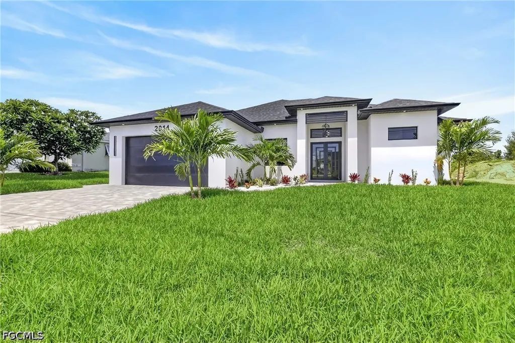 2014 SW 8th Place Cape Coral FL 33991