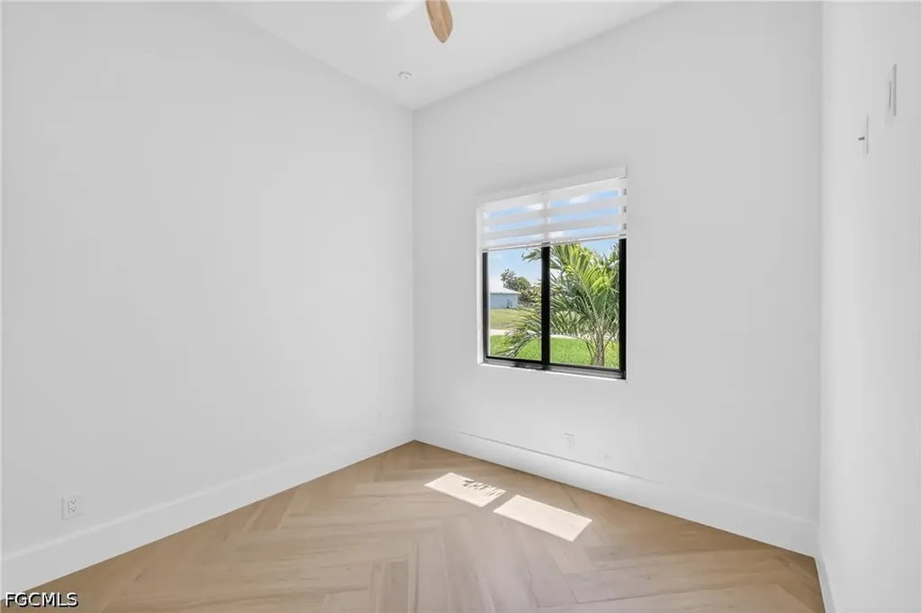 2014 SW 8th Place Cape Coral FL 33991