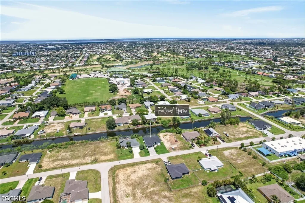 2014 SW 8th Place Cape Coral FL 33991