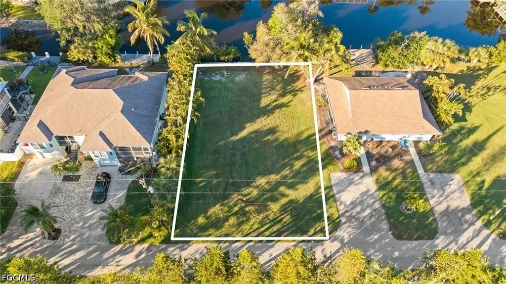 3665 Riviera Circle Bonita Springs FL 34134