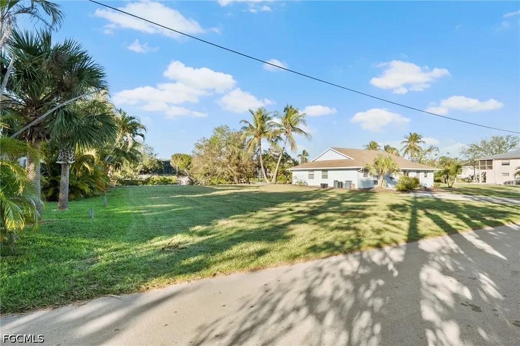 3665 Riviera Circle Bonita Springs FL 34134