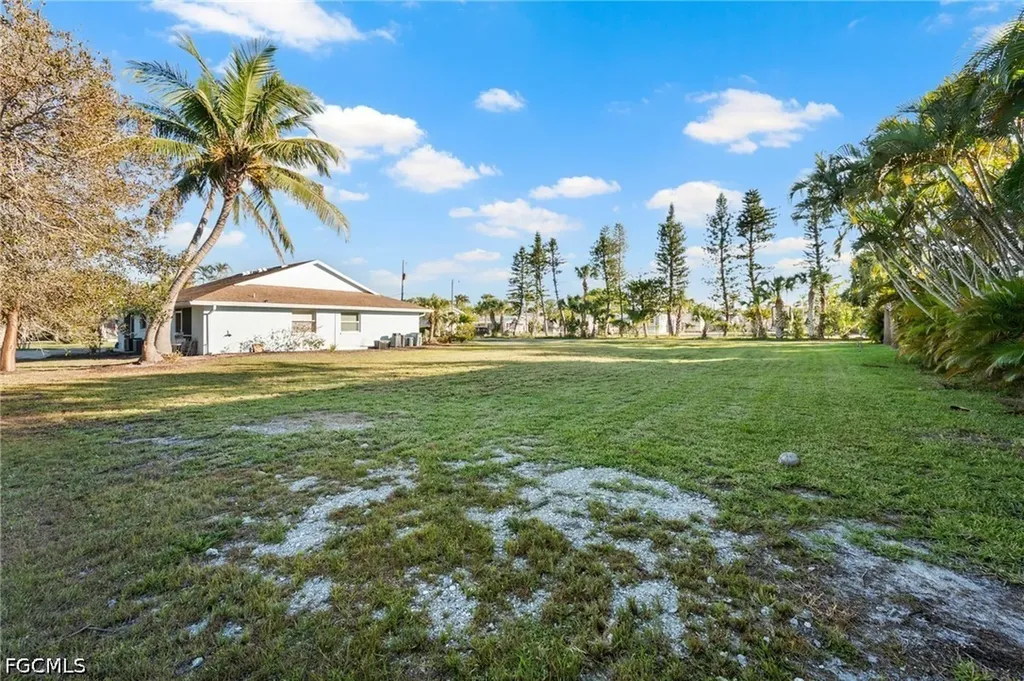 3665 Riviera Circle Bonita Springs FL 34134