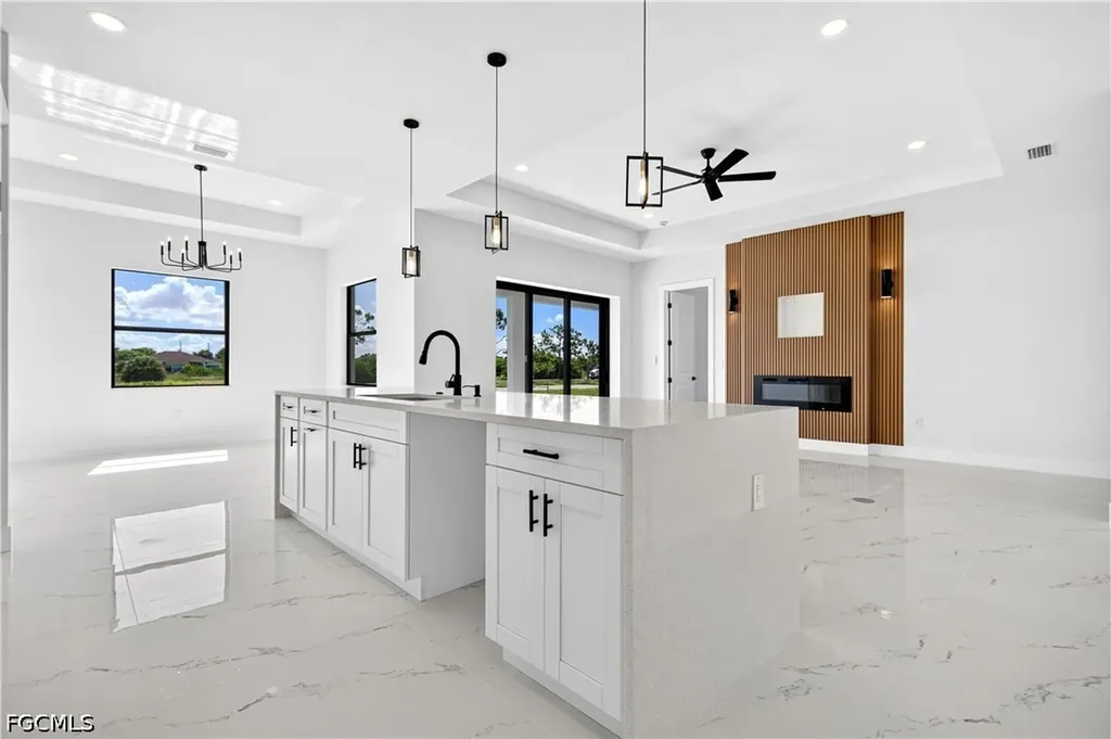 816 Floyd Avenue S Lehigh Acres FL 33976