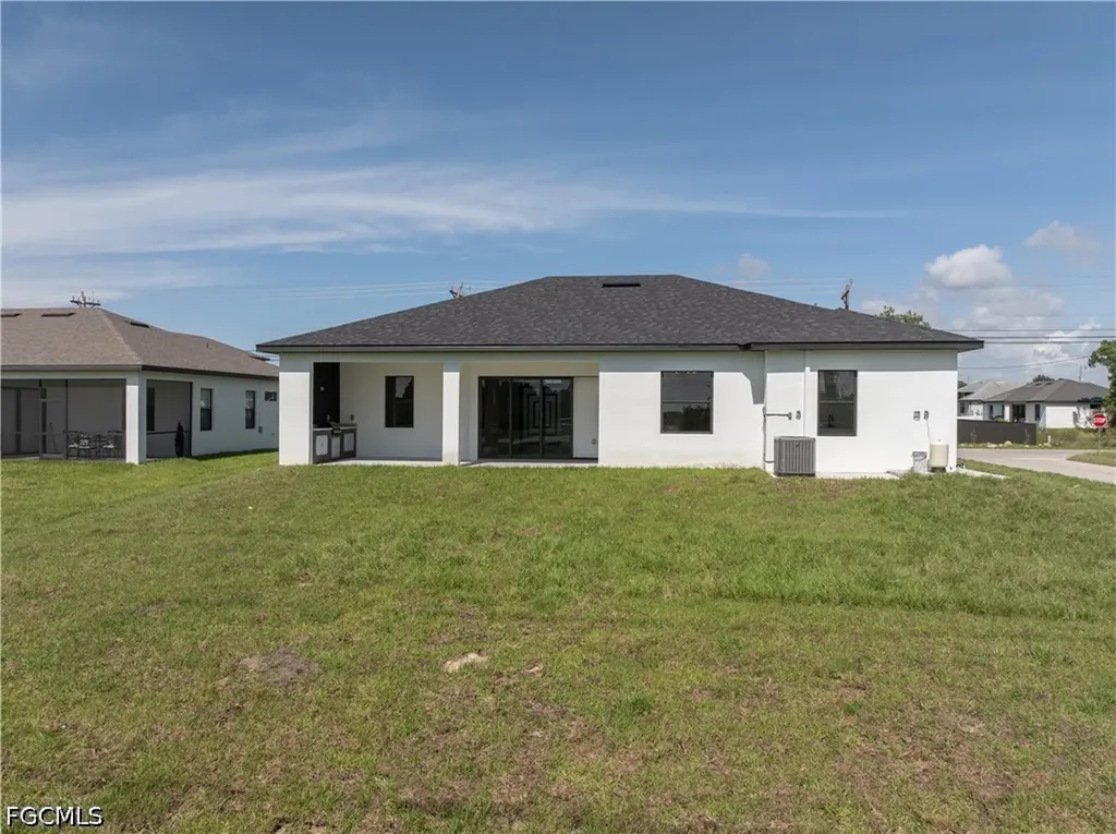 816 Floyd Avenue S Lehigh Acres FL 33976